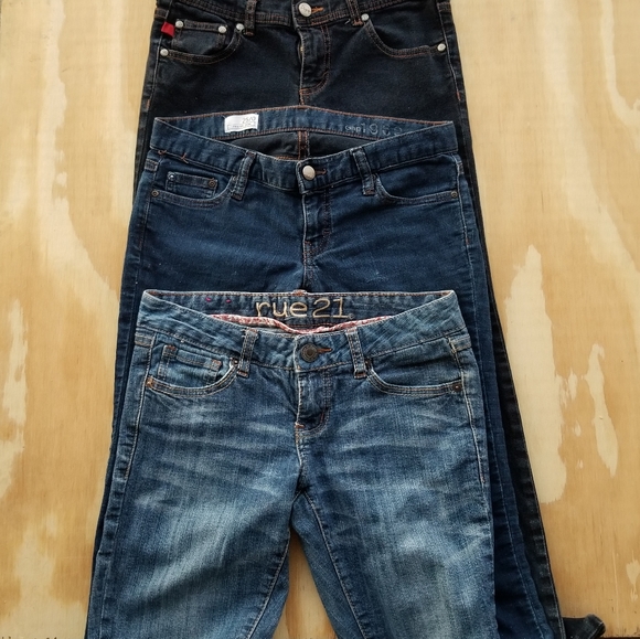 Gap & Rue 21 light, medium, & dark wash - Picture 6 of 7